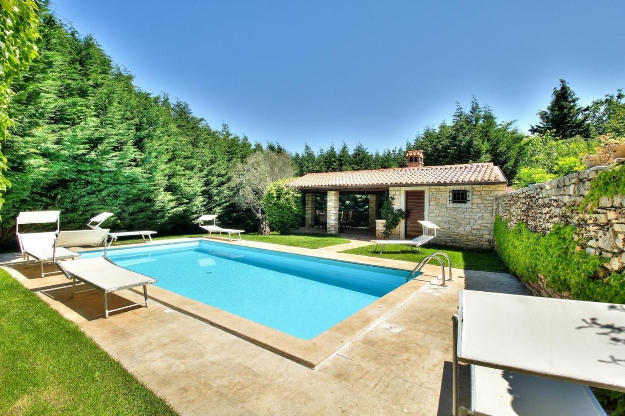 Villa Anthony With 3 Bedroom And Private Pool Near Umag Materada Екстериор снимка
